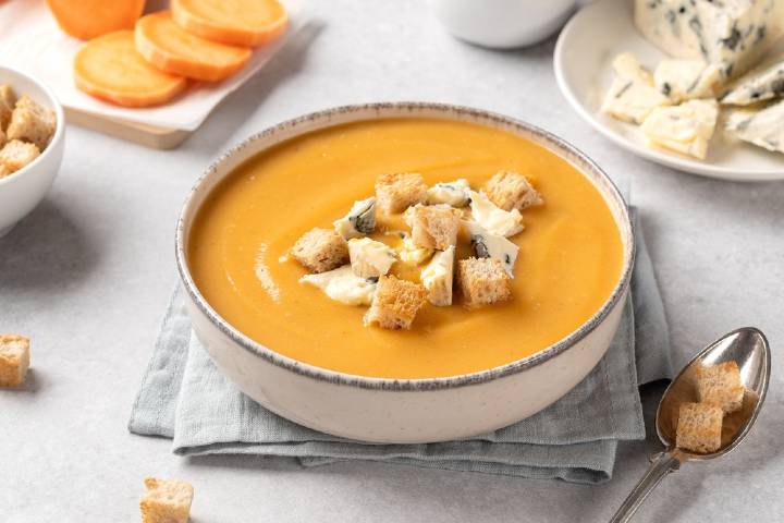 Hindistan cevizi sütlü çorba