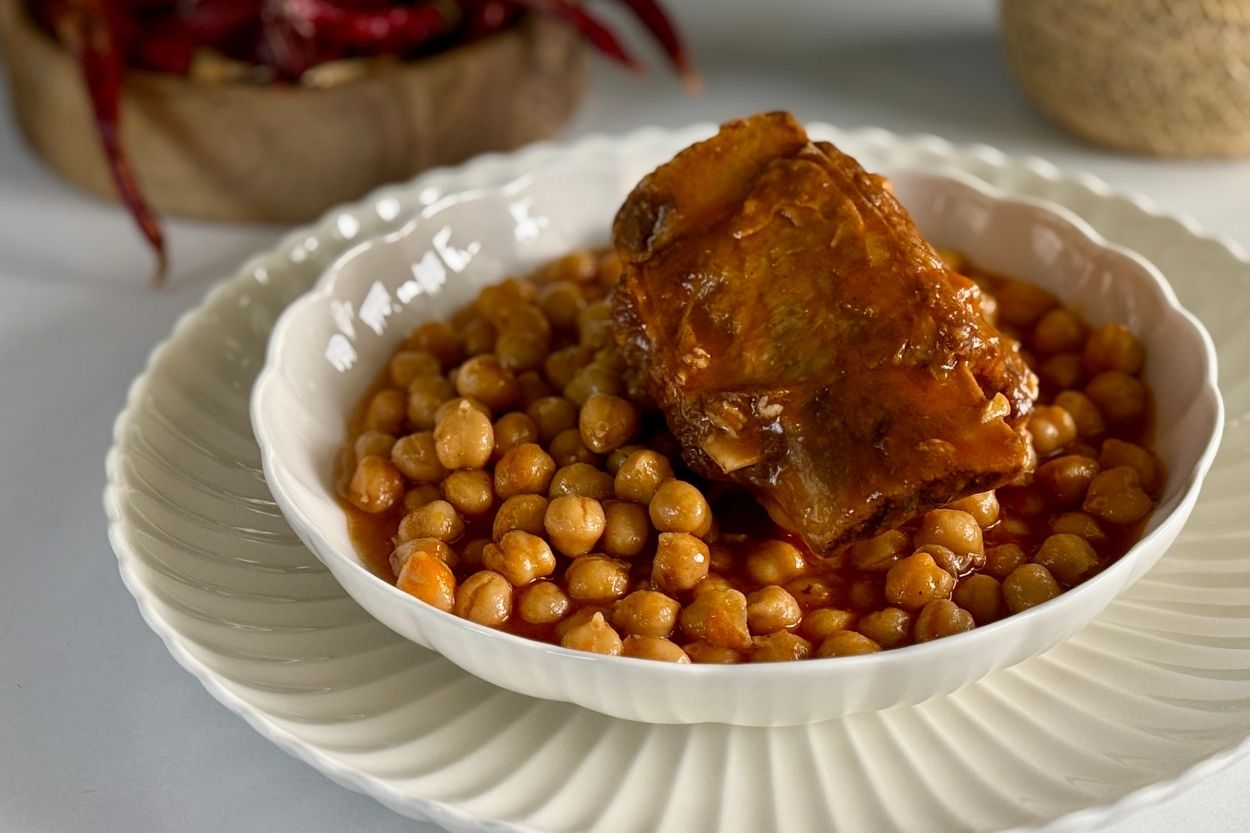 Kemik Etli Nohut Yemeği Tarifi