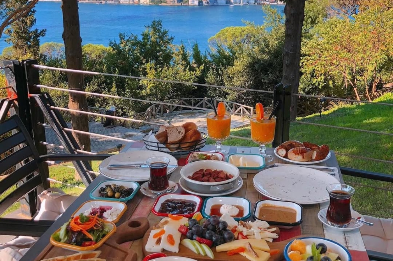 Mihrabat Korusu Restoran