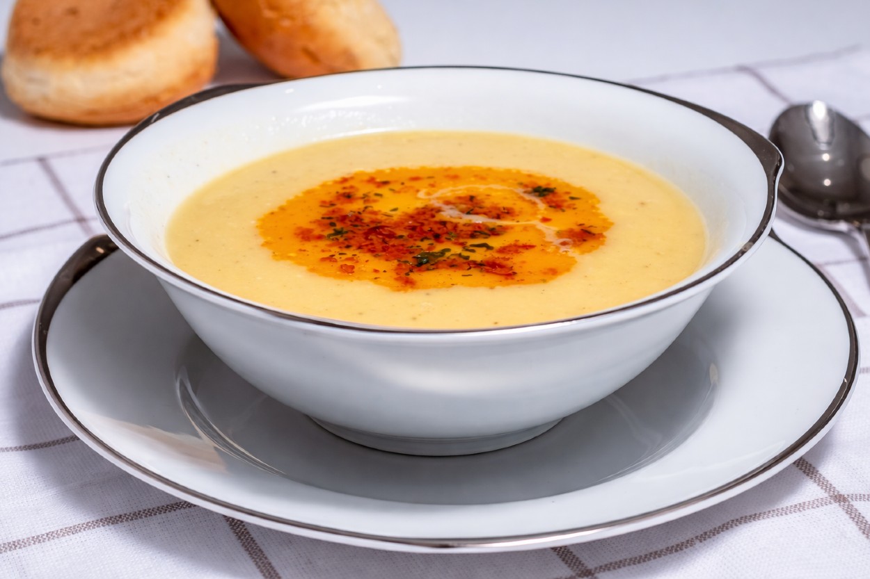 Çeşmi Nigar Çorbası Tarifi