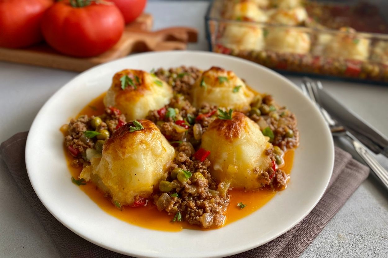 Kıymalı Bezelyeli Patates Püresi Tarifi