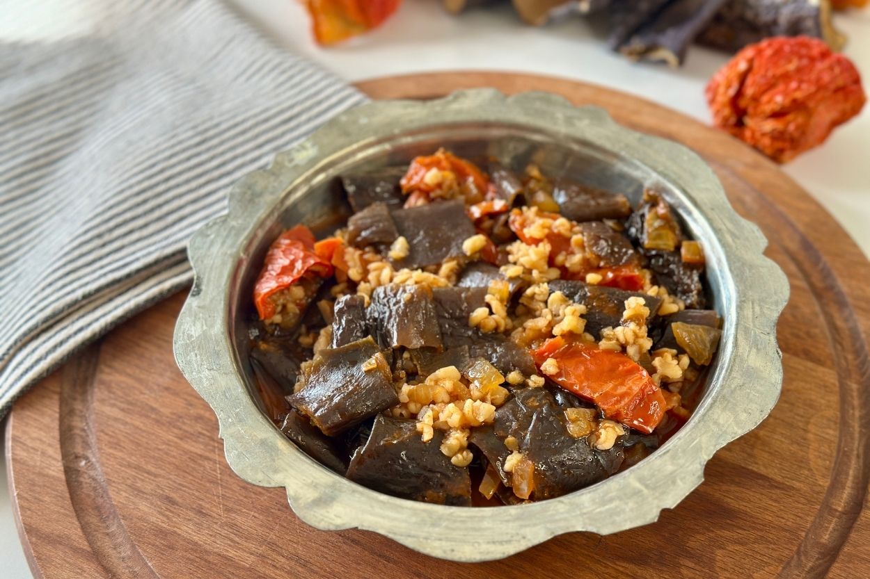 Kuru Patlıcan Yemeği Tarifi