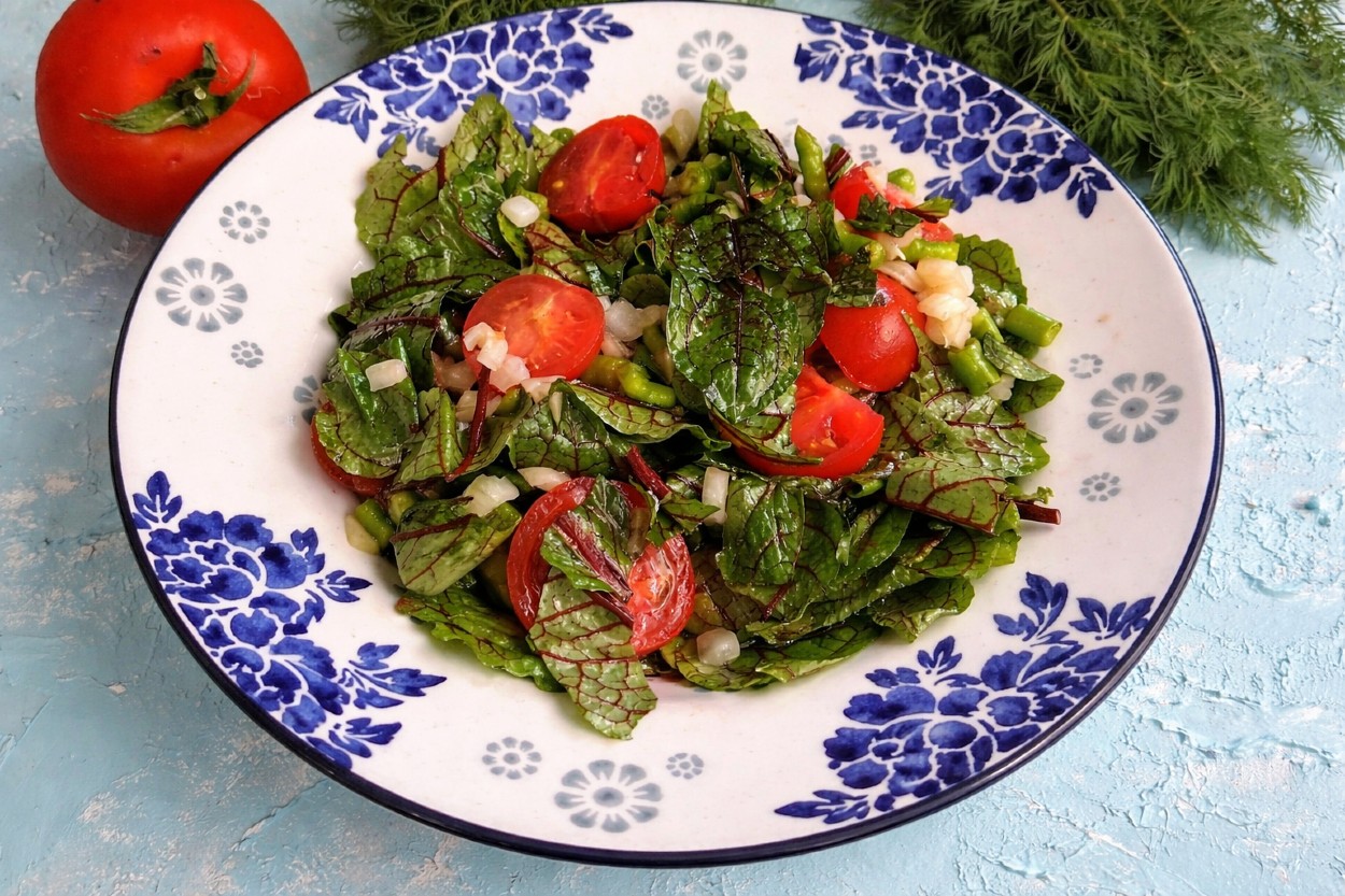 Kuzu Kulağı Salatası Tarifi