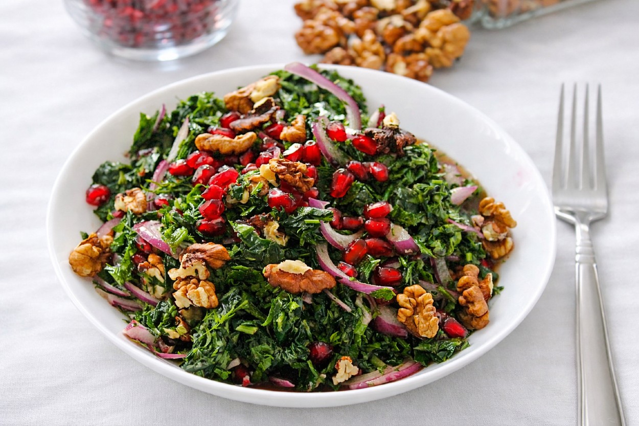 Narlı Cevizli Ispanak Salatası Tarifi