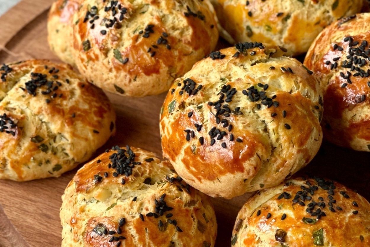 Otlu Poğaça Tarifi