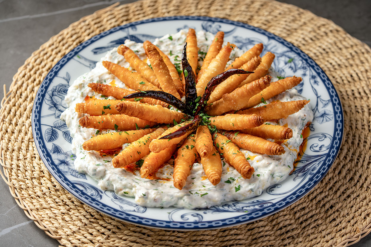 Çıtır Yufkalı Köz Patlıcan Mezesi Tarifi
