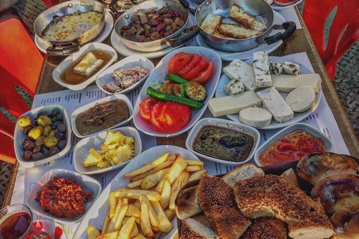 Kale Cafe & Restaurant